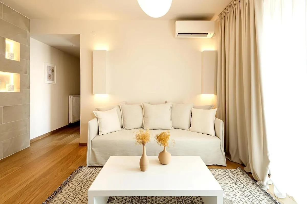 Serene City-Center Penthouse In Prominent Location Thessaloniki Apartment