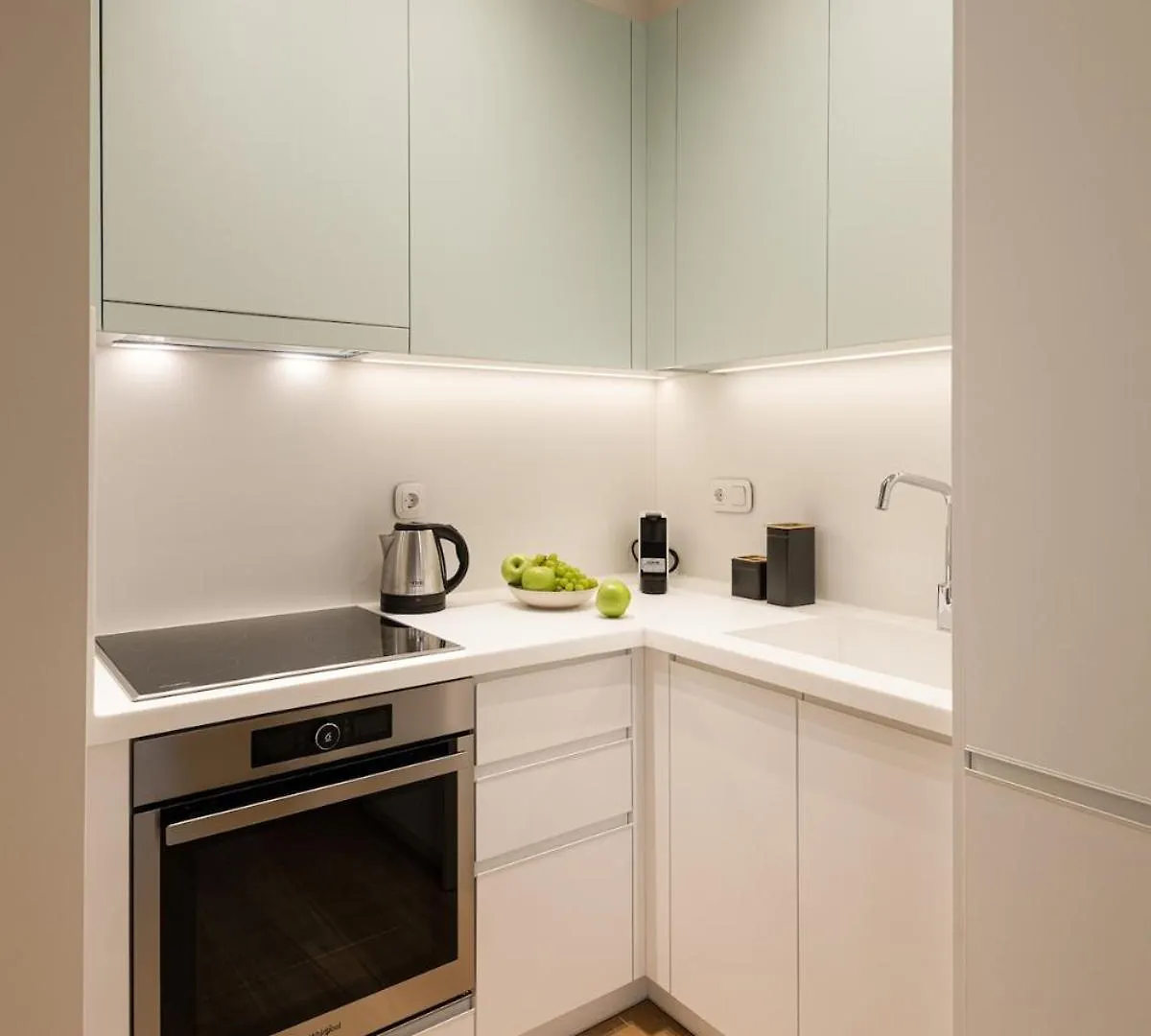 Apartment Serene City-Center Penthouse In Prominent Location Thessaloniki